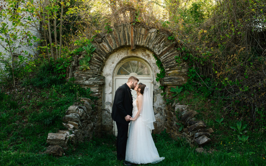 Philander Chase Knox Estate Wedding – Kylie and Spencer